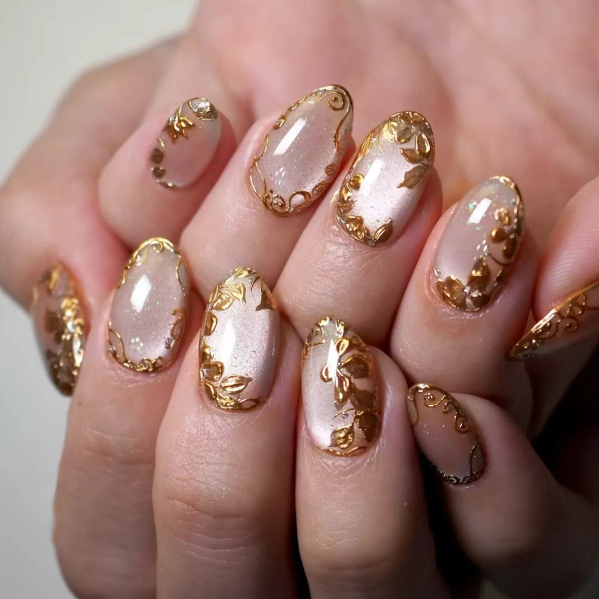 24Pcs Short Round Almond Lovely False Nails Full Cover Fresh Cartoon Fruit Pattern Designs Wearing Nails Art French Summer Na