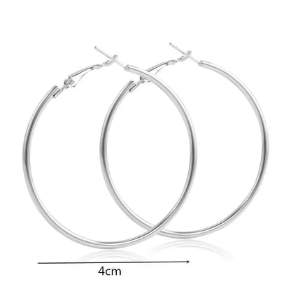 New Fashion Geometric Hollow Circle Hoop Earrings Fashion Jewelry boucle o'reilles femmes Hyperbole Brincos For Women Gilrs G