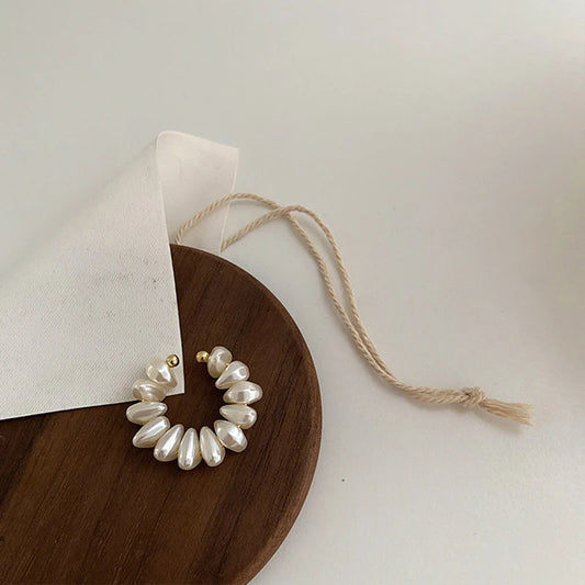Irregular Pearl Ear Clip Fake Piercing Ear Cuff Artificial Pearls Ear Clips On Earrings Women French Retro Elegant Jewelry Gi