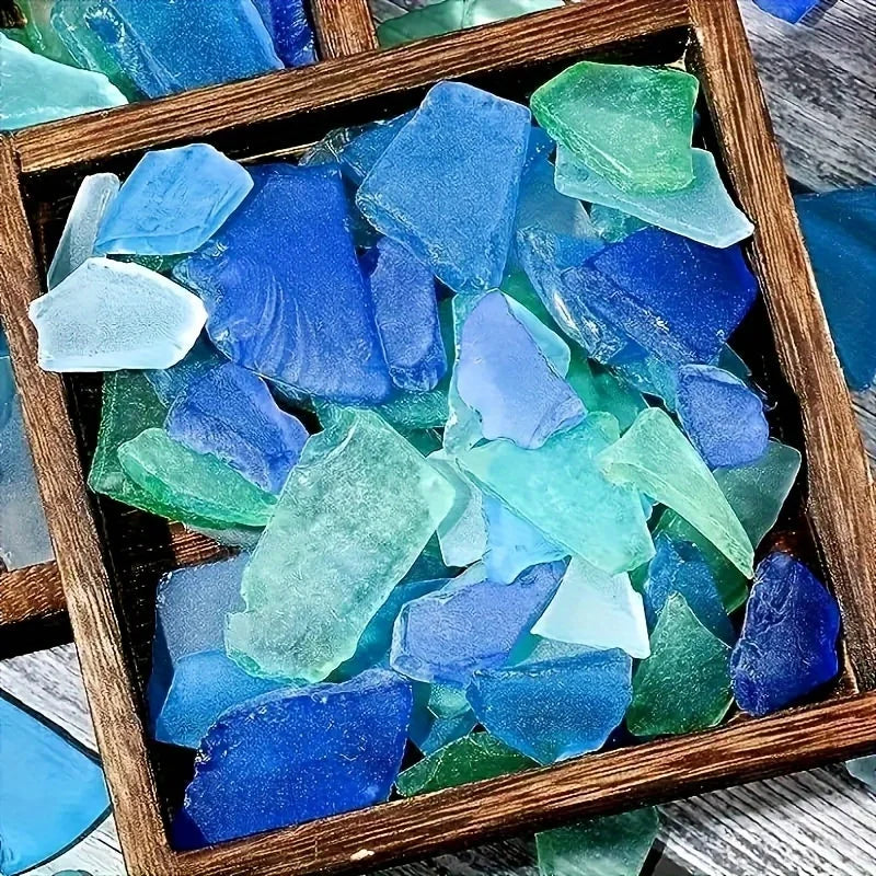 Craft decorations, sea colored glass shards, light frosted vase inlaid with glass, beach wedding party decorations, home deco