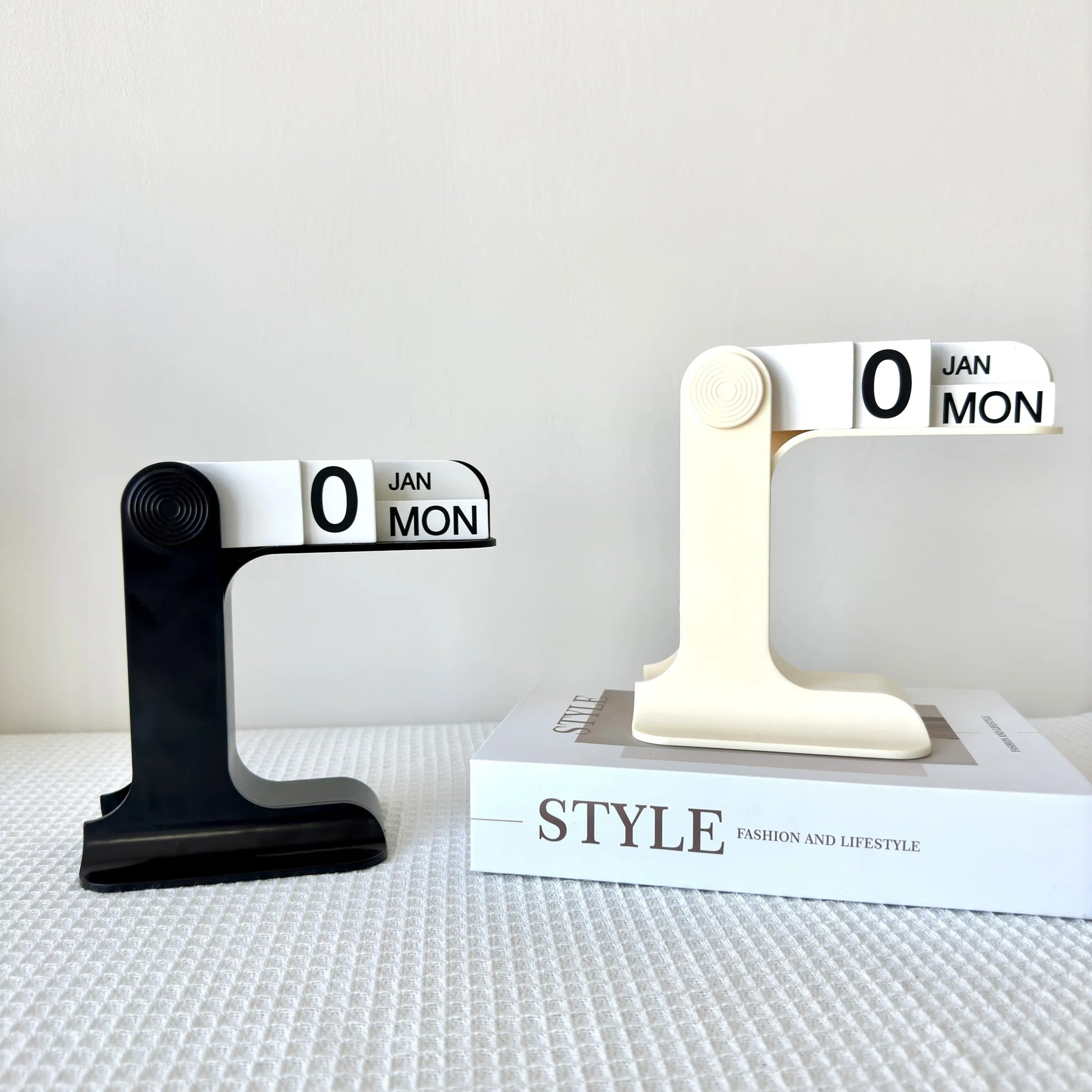 1pc modern minimalist style plastic creative perpetual calendar, desk calendar, office desktop decoration, new home decoratio