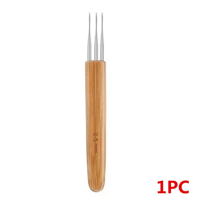 1Pc 0.5mm/0.75mm Dreadlock Crochet Hook Wood Crochet Needles Hair Dreadlocks Tool for Braid Craft - 0.5mm 3 hook