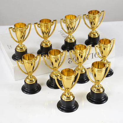 5Pcs Plastic Golden Mini Trophy Award Toys Prizes for Kids Birthday Party Favors Kindergarten Rewards Children Pinata Fillers