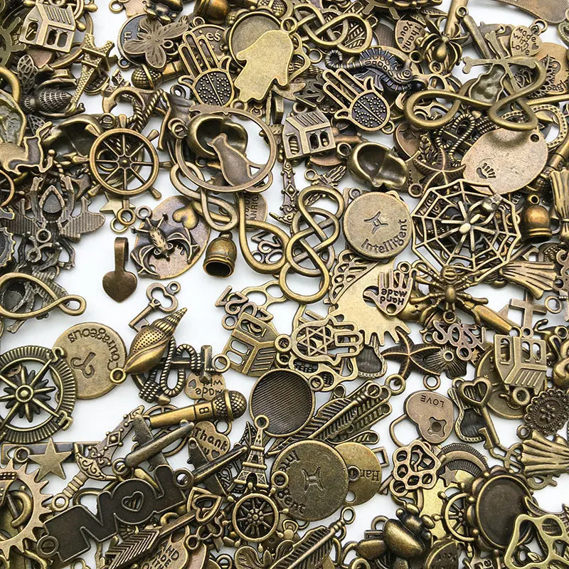 Vintage Color Mixed 20/30/50pcs Multi Styles Random Antique Bronze Charms Pendant Beads Handmade For DIY Jewelry Making Findi