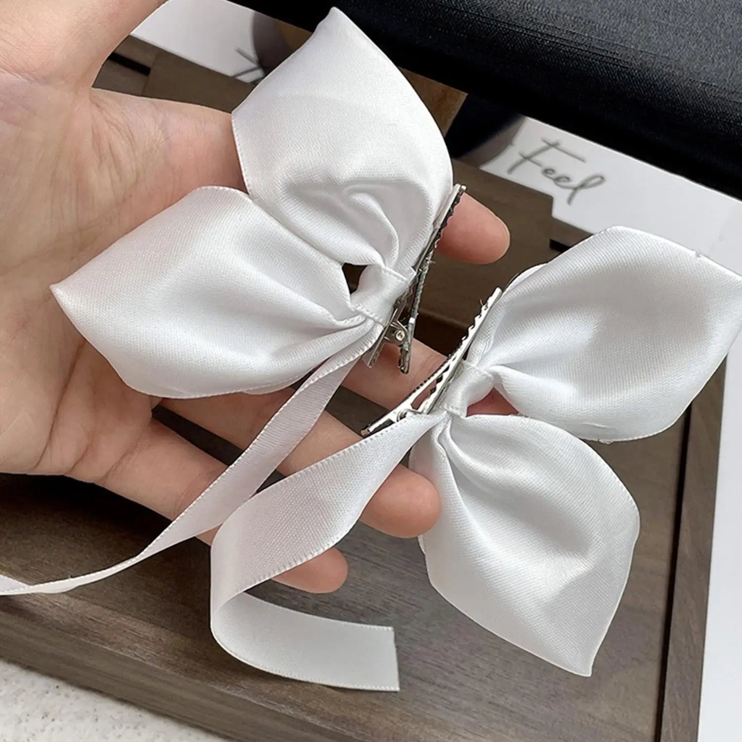 2pcs Sweet Bows Hair Clips Women White Ribbons Ponytails Clip Girls Cute Headwear Fashionable Korean Style Hairgrips Hairpins