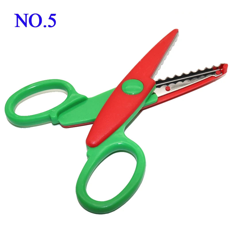 1 Pc Handmade Children DIY 6 Patterns Album Lace Scissors Card Photo Pattern Scissors Cartoons Lace Scissors