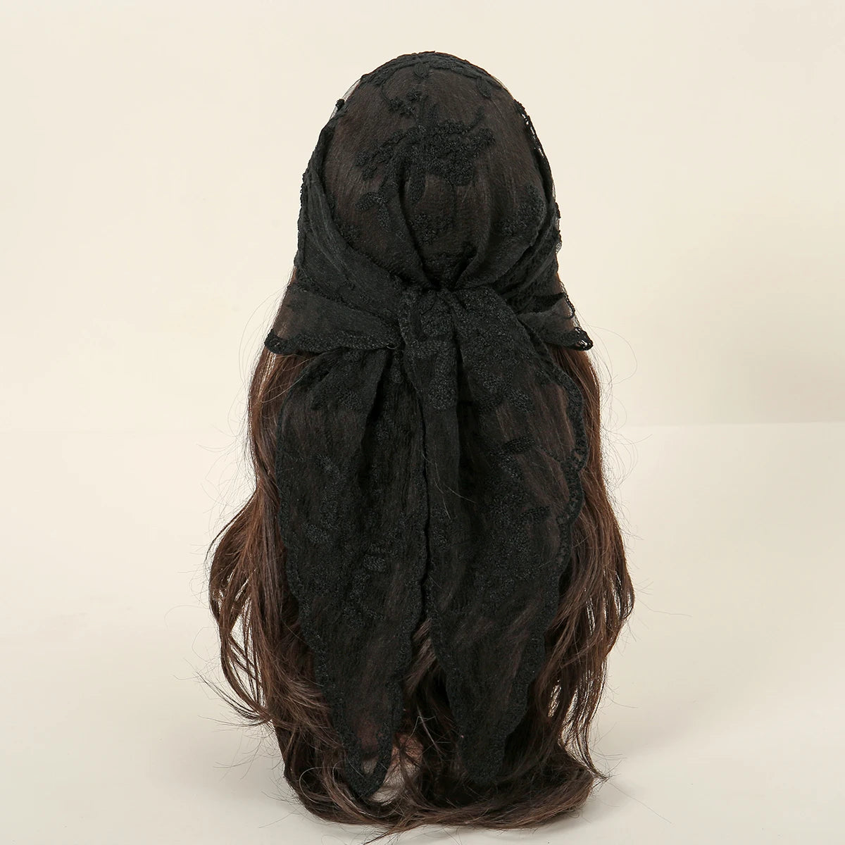 Elegant Lace Scarf Hollow Out Embroidery Foulard Bandana Solid Color Triangular Scarf Thin Vintage HandkerChiefs for Hair Wom