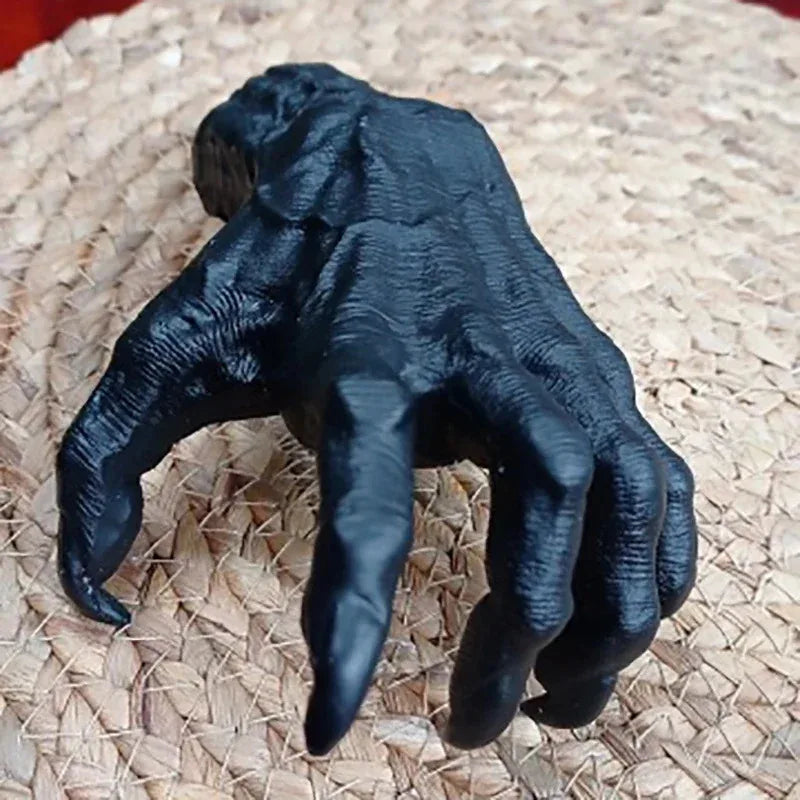 Gothic Witch's Hand Statues - Creative Resin Ornament, Aesthetic Wall Keys Hanging Rack, Bag Hangers, Wall Art Sculptures