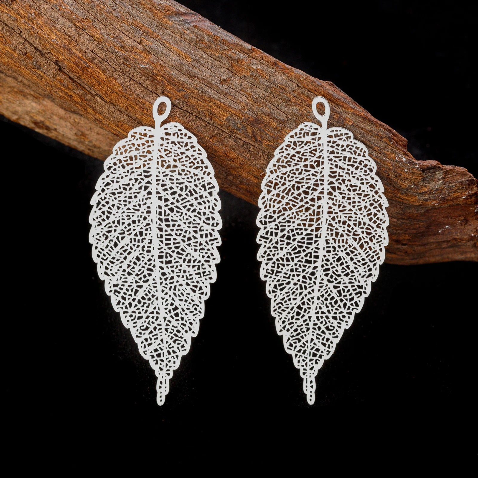10pcs 23*56mm Long Leaf Filigree Charms Hollow Exquisite Leaf Pendants for DIY Accessories B4823