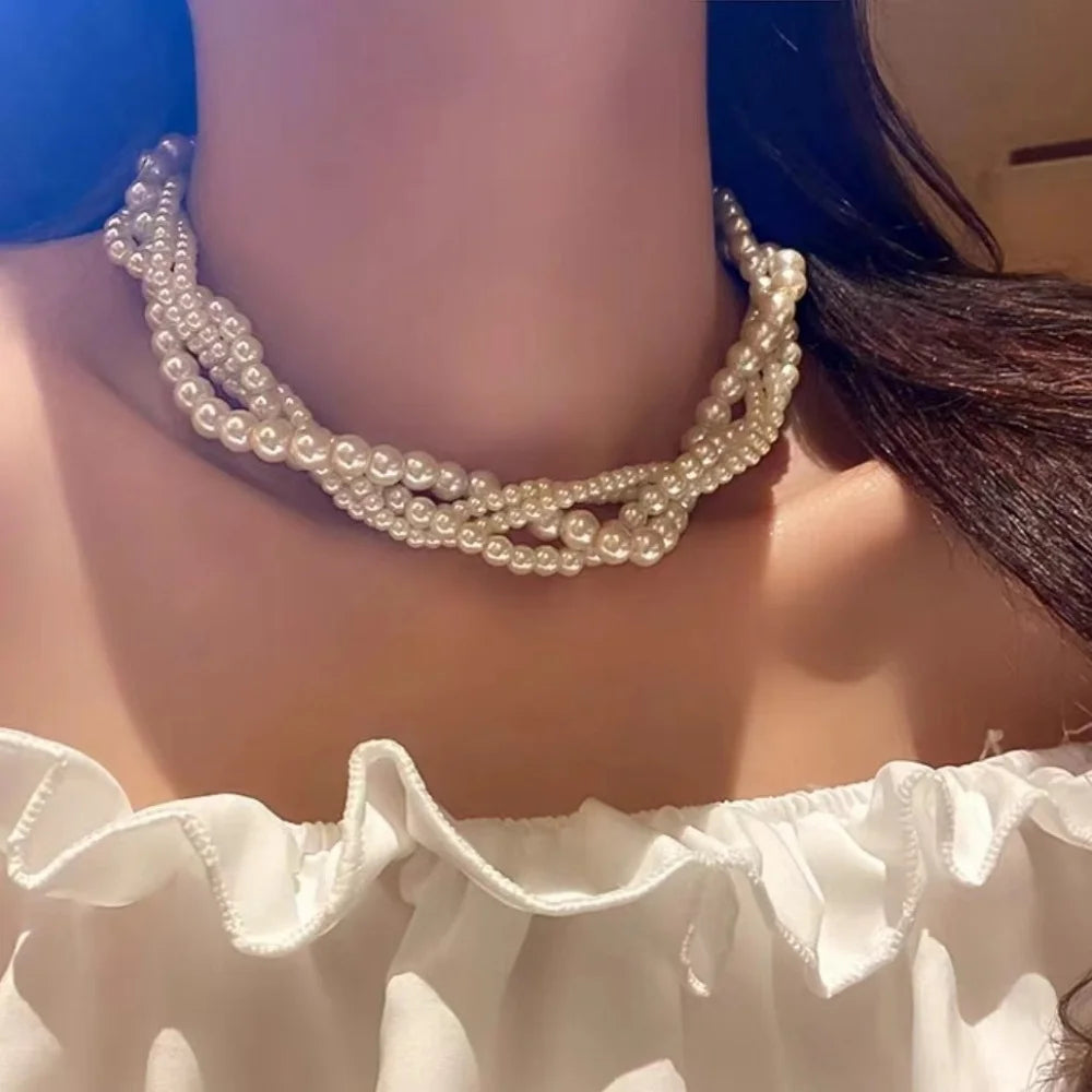 Vintage Twining Multilayer Pearl Choker Necklaces Women Elegant Imitation Pearl Clavicle Chain Party Jewelry Accessories Gift