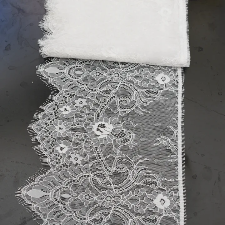 High Quality Lace Trim Scalloped Eyelash Lace Fabrics Clothing Accessories White Chantilly Lace for Dress Needle Work